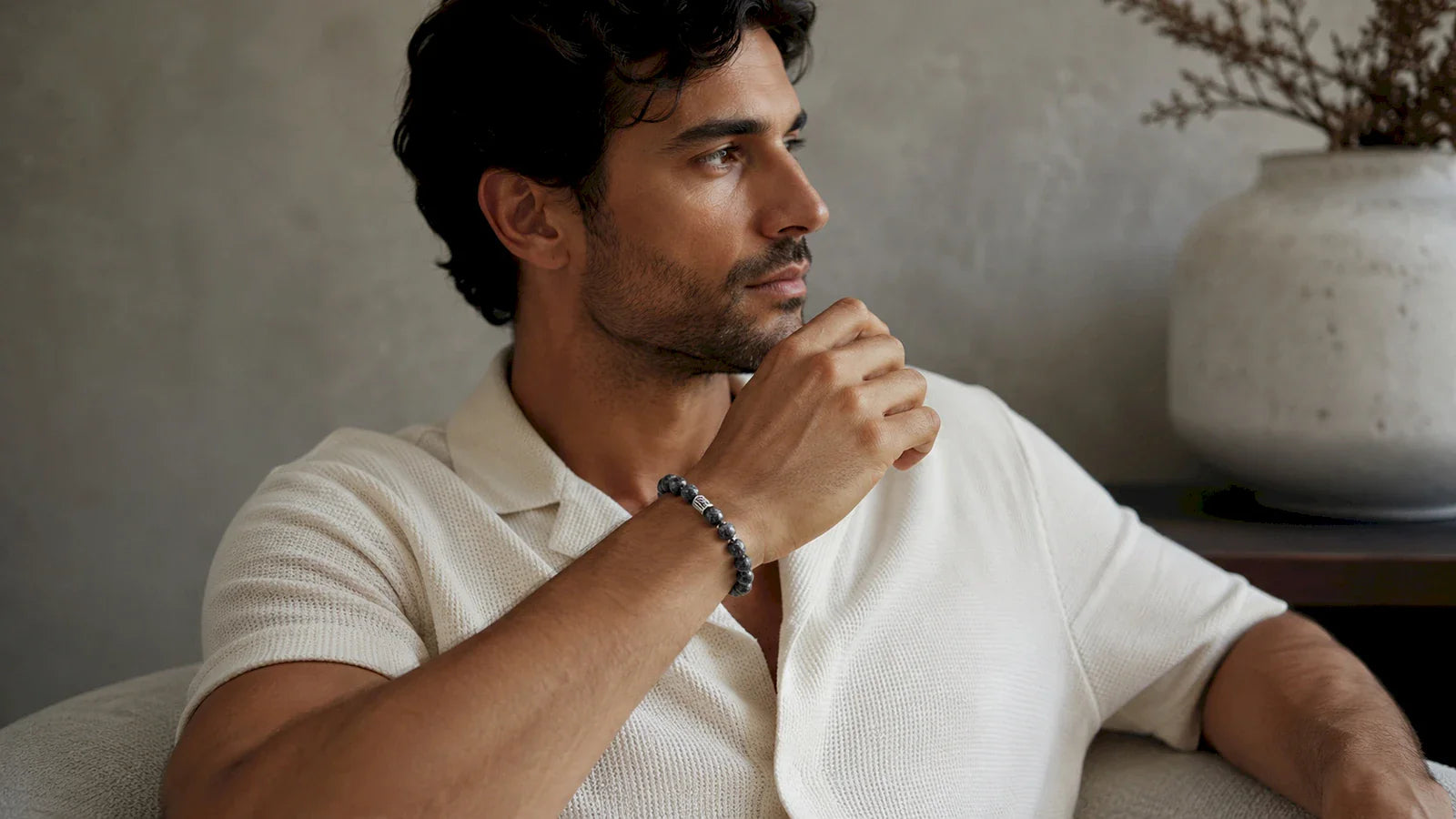 How to Style a Men’s Jade Bracelet: The New Rule of Modern Masculinity