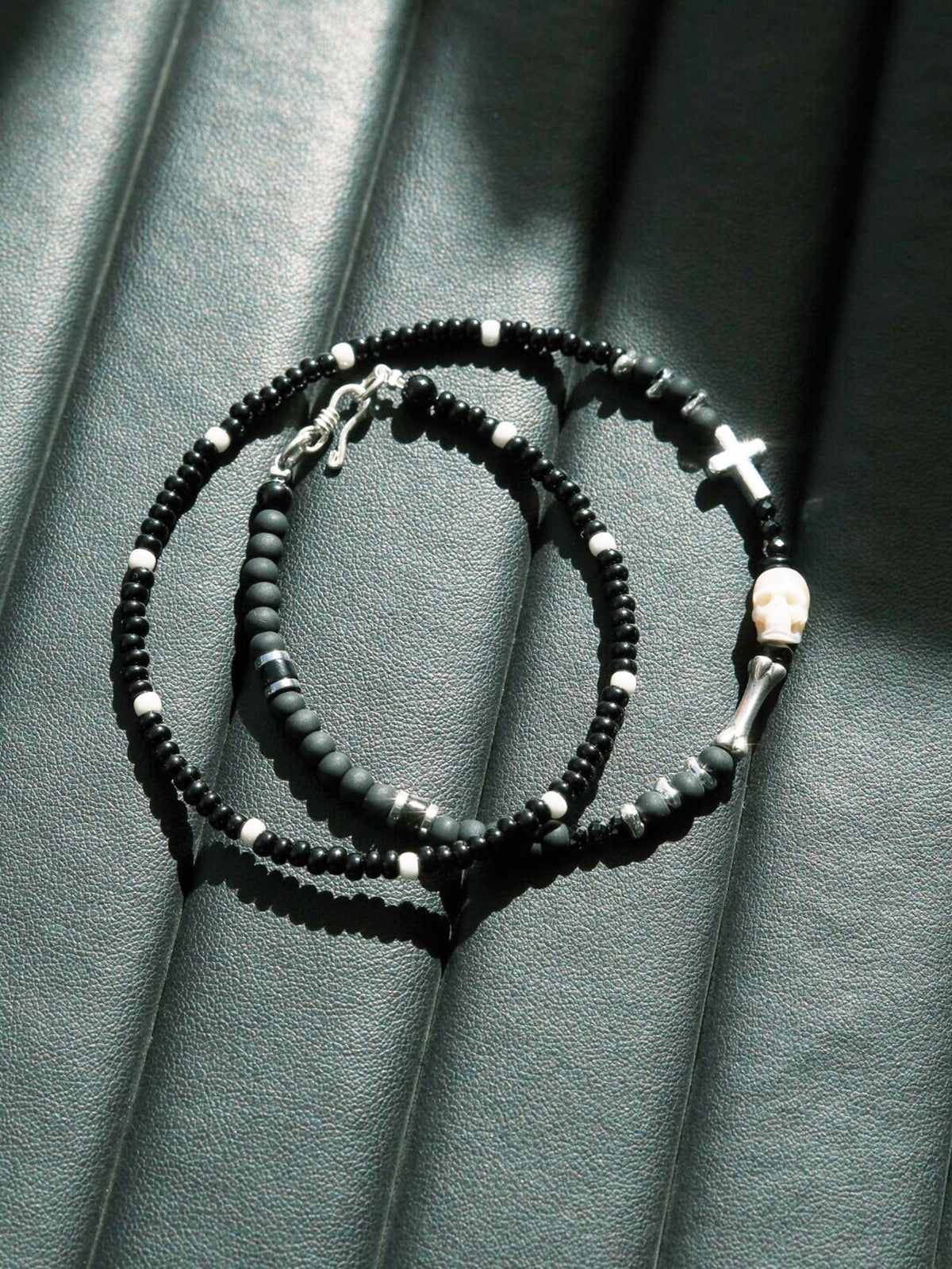 Why Men Are Choosing Minimal Jewelry to Feel More Grounded