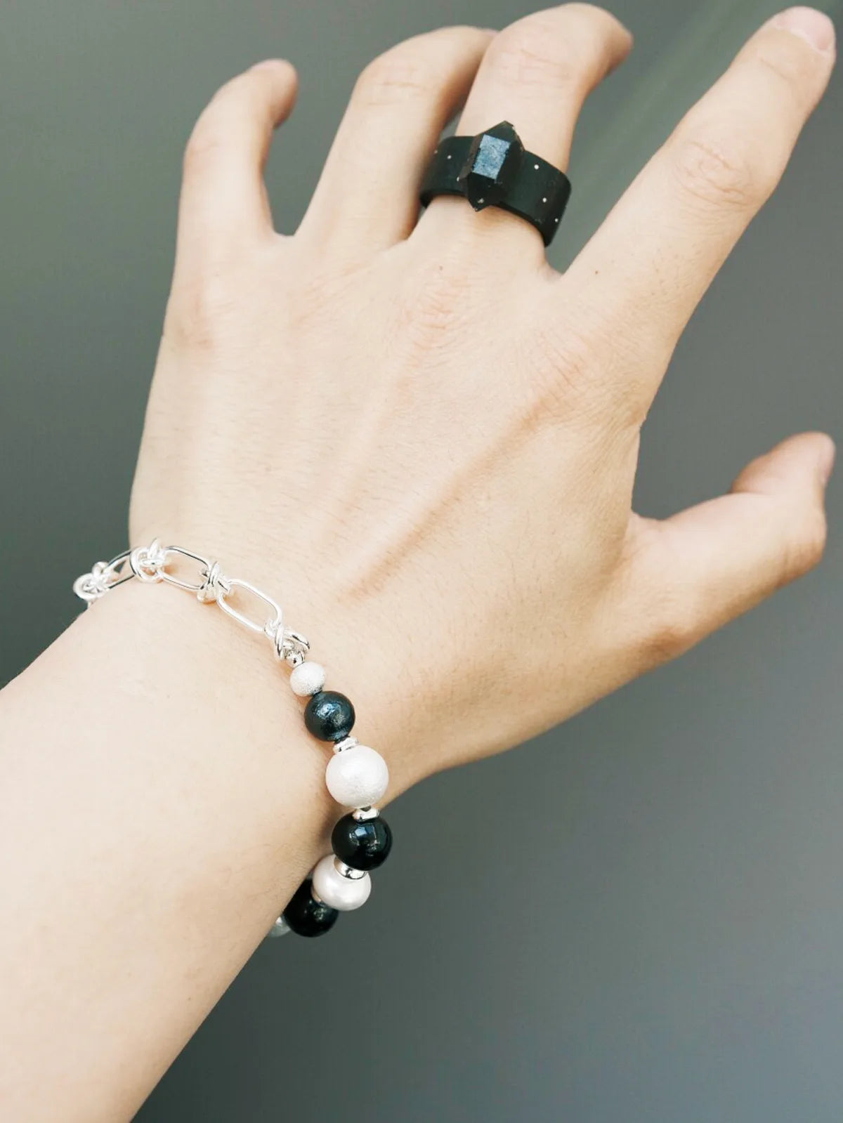 The Stellar Thorn | Original Shell Pearl & Titanium Steel Bracelet for Men - Urban Stoic Aesthetic